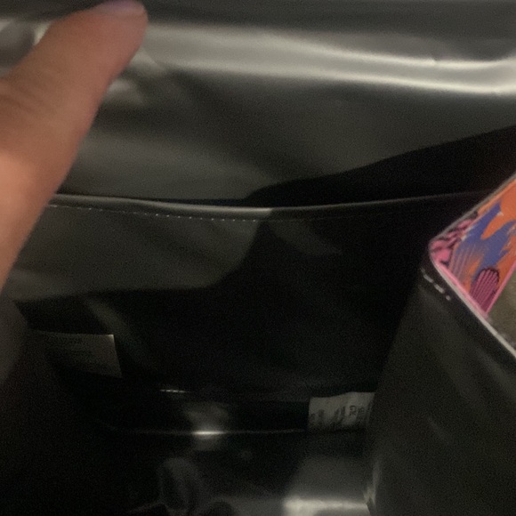 💗🆕BETSEY JOHNSON FLAP LUNCH TOTE🌸 - Picture 8 of 9